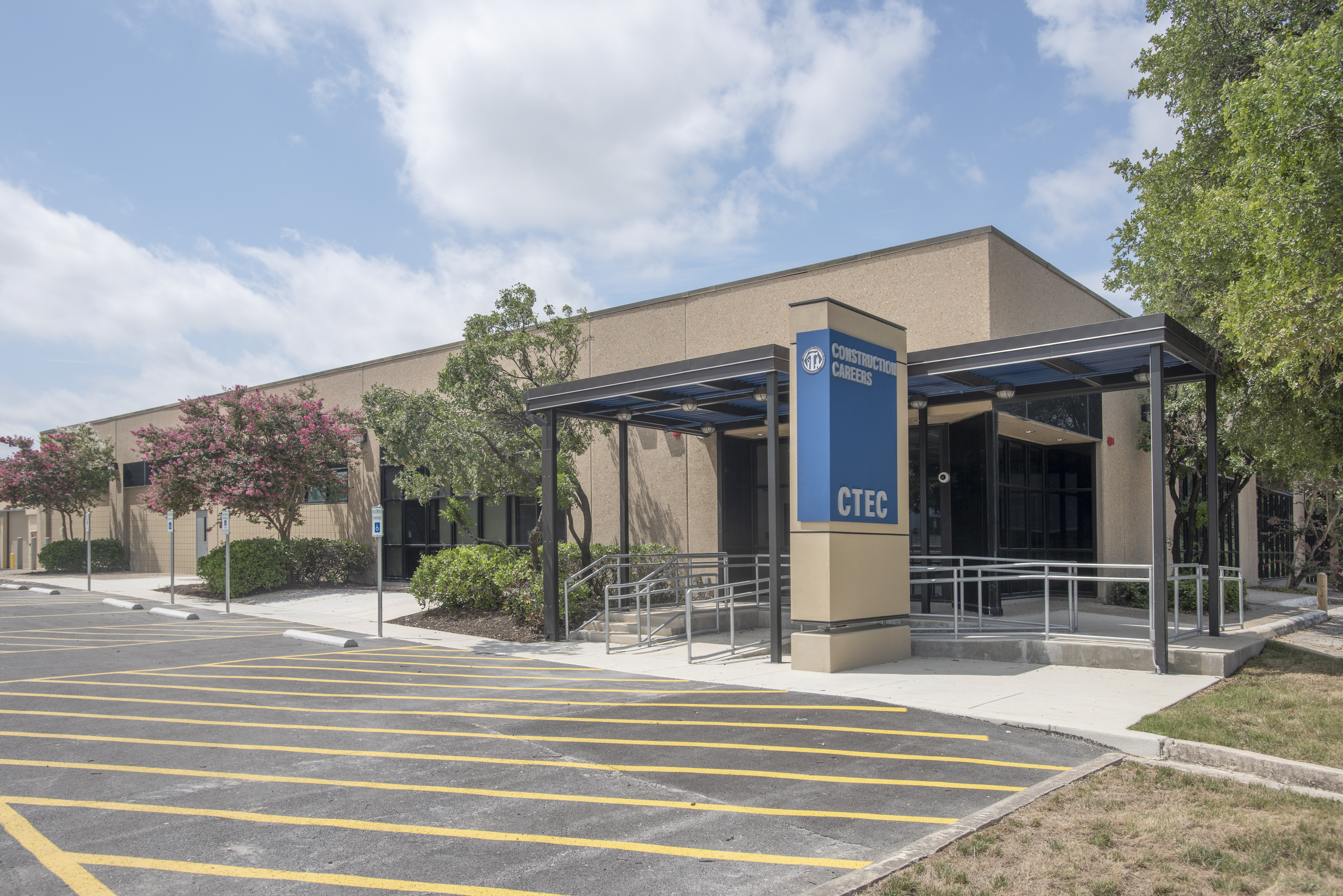 Artificial Turf Maintenance and Repair in Pearland, TX